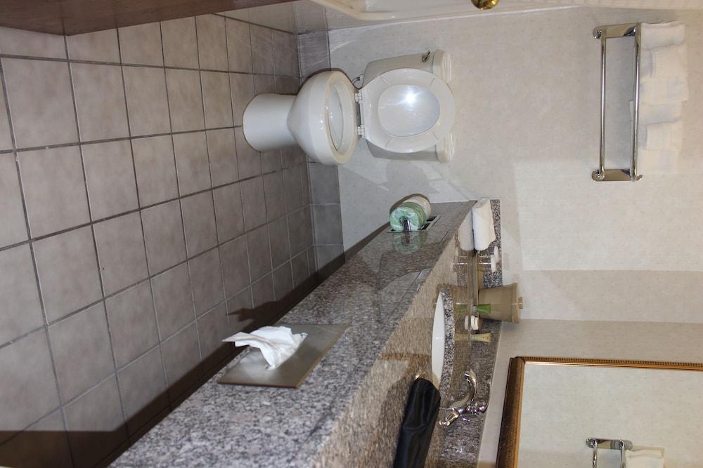 Baymont By Wyndham North Dartmouth Fall River מראה חיצוני תמונה