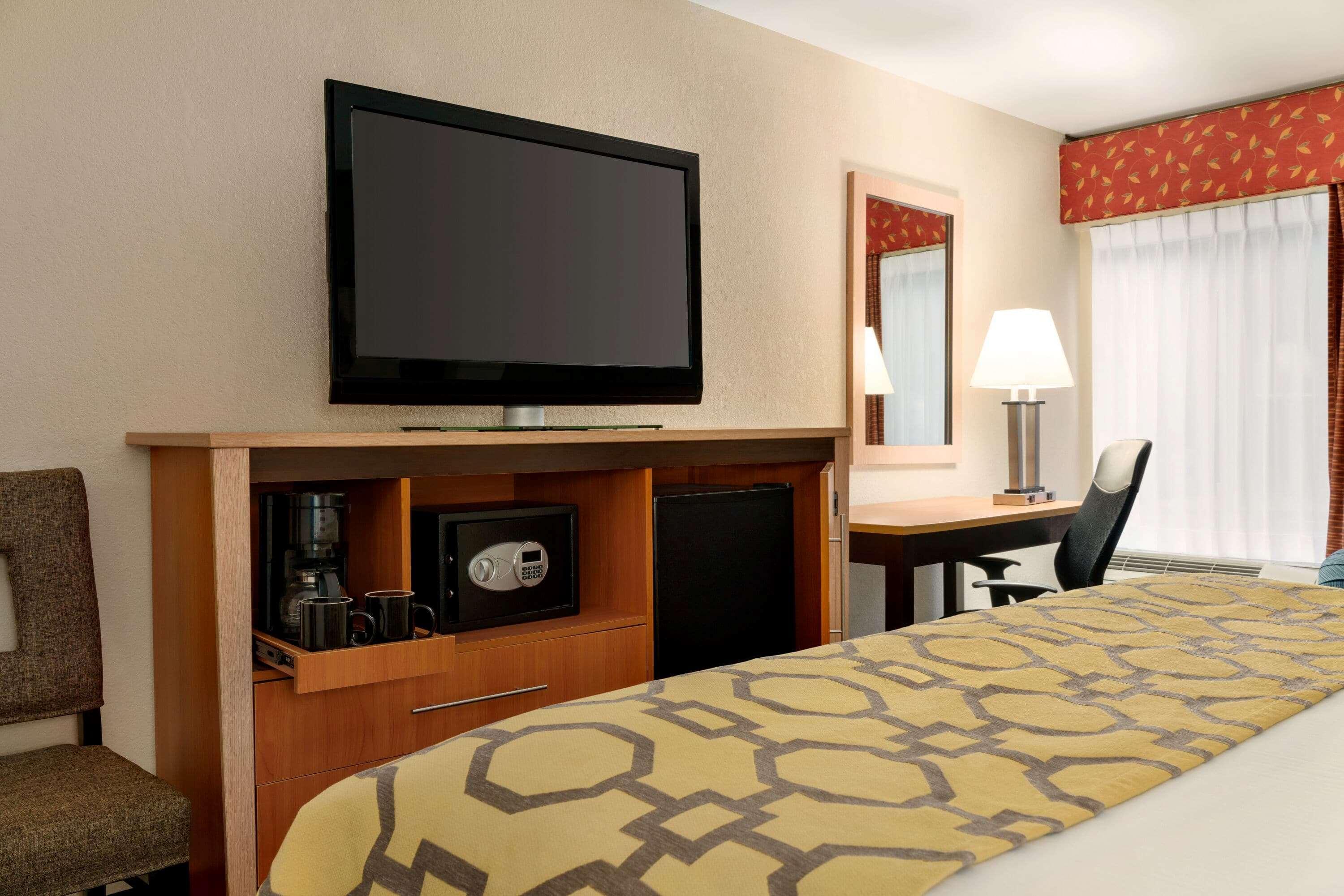 Baymont By Wyndham North Dartmouth Fall River מראה חיצוני תמונה