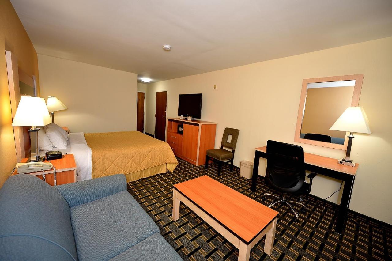 Baymont By Wyndham North Dartmouth Fall River מראה חיצוני תמונה