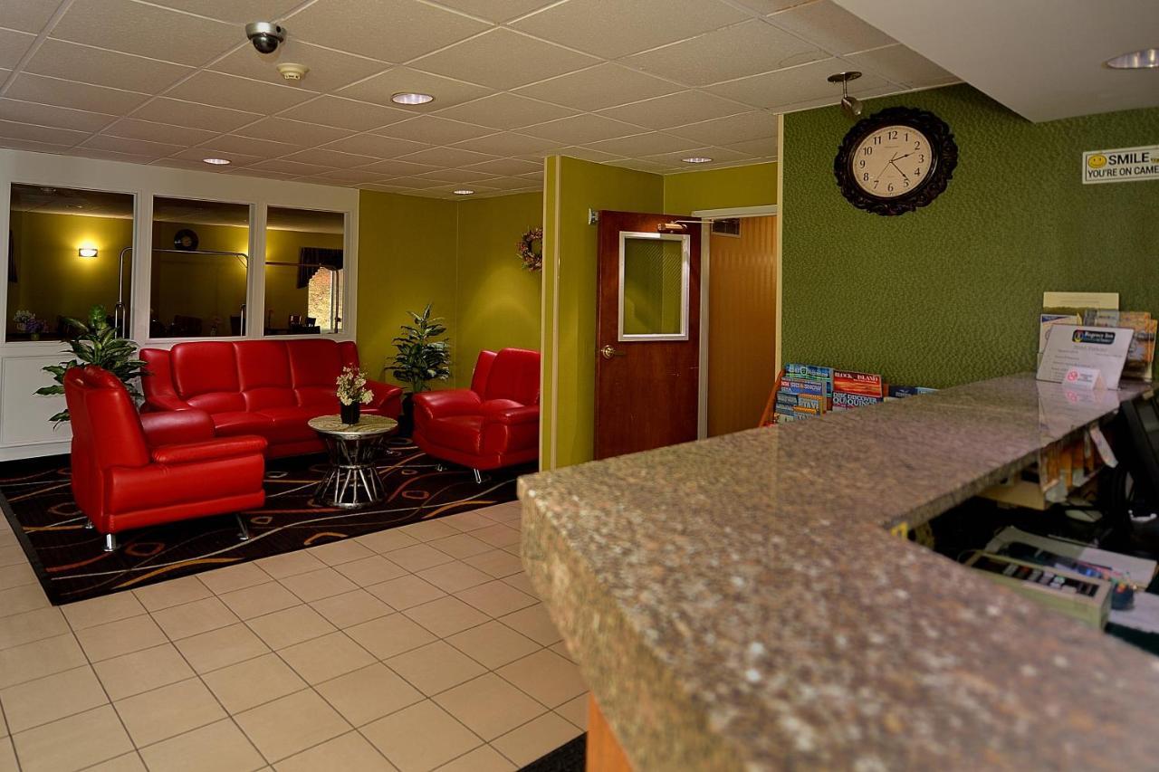 Baymont By Wyndham North Dartmouth Fall River מראה חיצוני תמונה